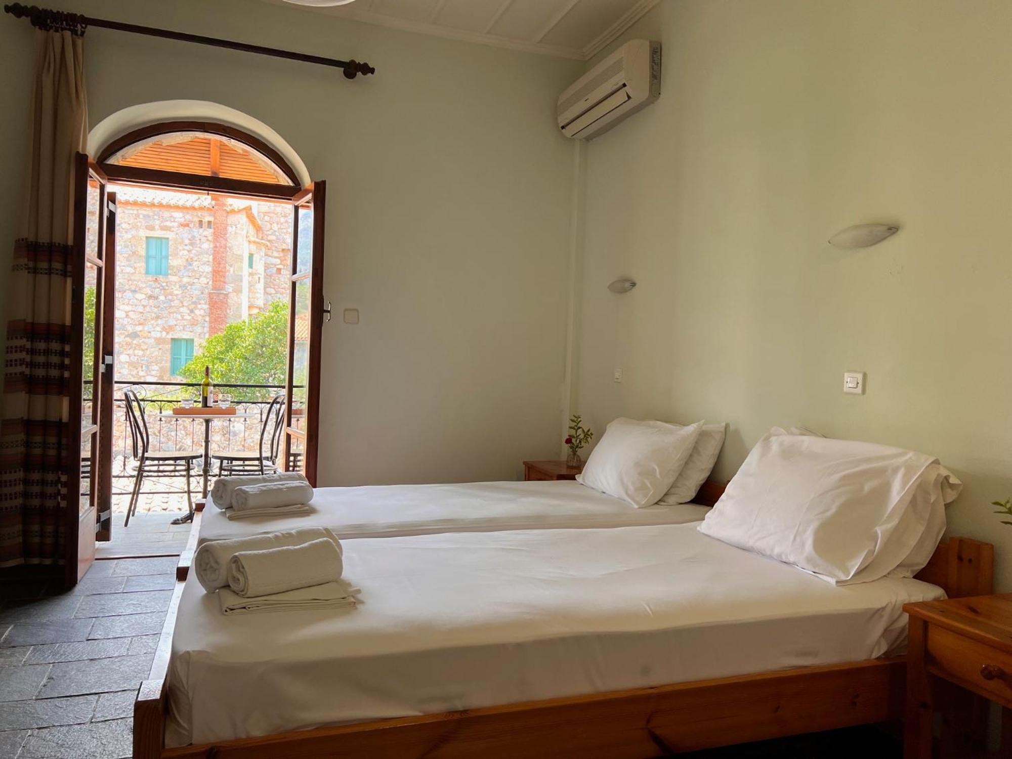 Kastro Aggeliki Apartamento Kardamyli Exterior foto